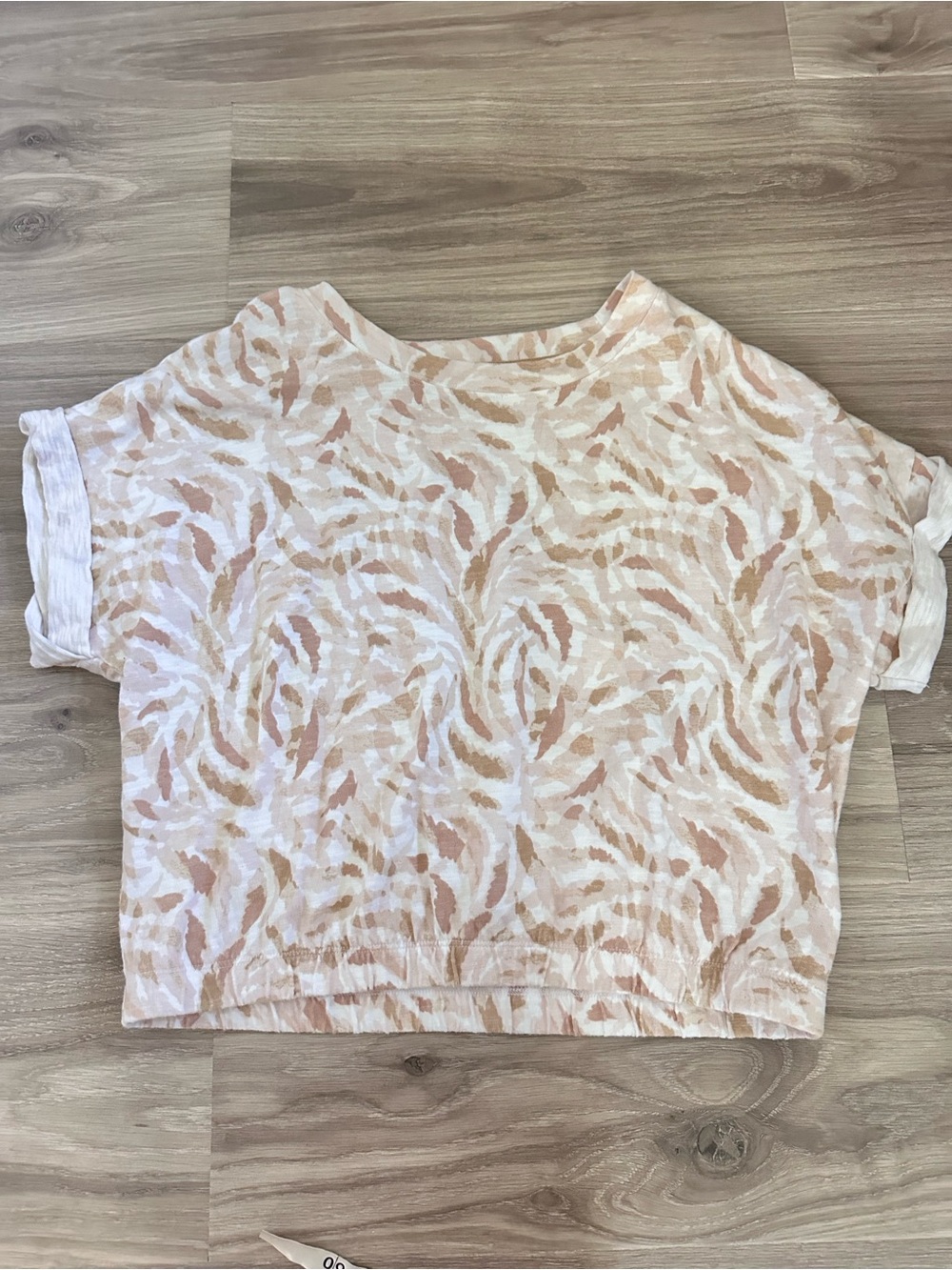 Lou & Grey Peach Print Cropped Short-Sleeve Top